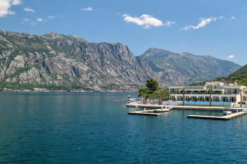 Verë 2022. Shqiptarët po zgjedhin detin, ushqimin dhe mikpritjen e Malit të Zi. 2 35FFD561 E823 4994 AC5E 36649902948A