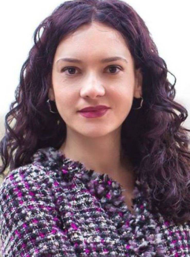 Elisa Spiropali ta gëzojë postin dhe hundën e re. Sa kushton ndërhyrja estetike e kryetares së re të parlamentit shqiptar? 5 FF0B3DF3 4D59 40F7 9BEB 6BA48FC6613B