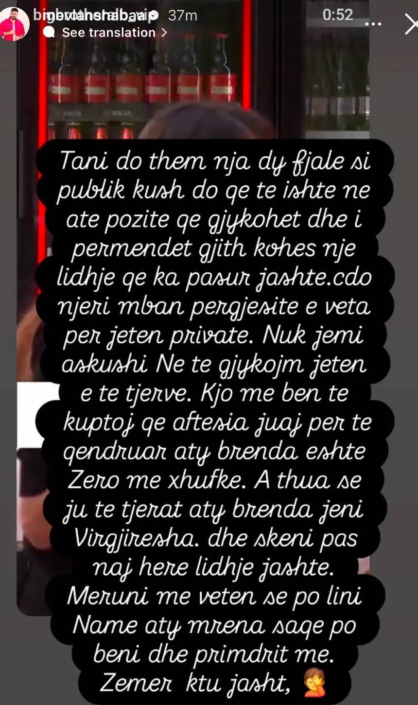 Mevlani nuk i 'ndahet' Livias dhe e mbron: Sikur ju jeni virgjëresha 1 IMG 3584