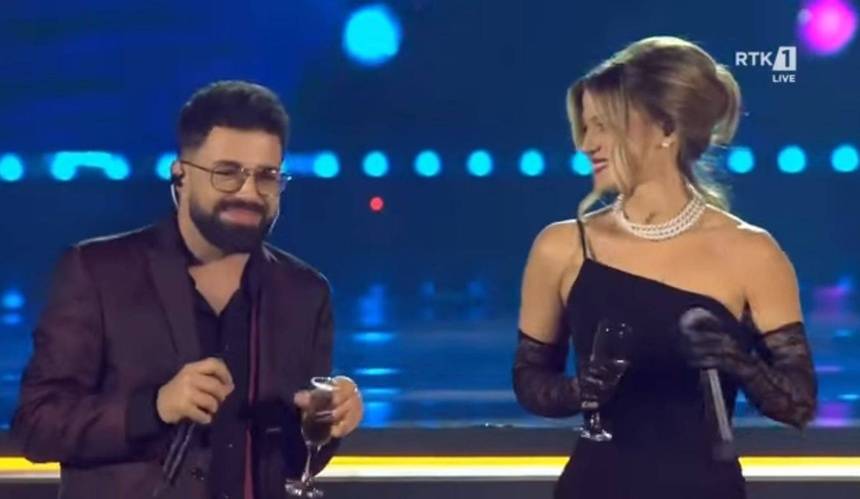 Nita Latifi dhe Algert Sala supriza e Festivalit të këngës në Kosovë 1 267fde2a a8e4 4793 ae18 de7bc756cea9