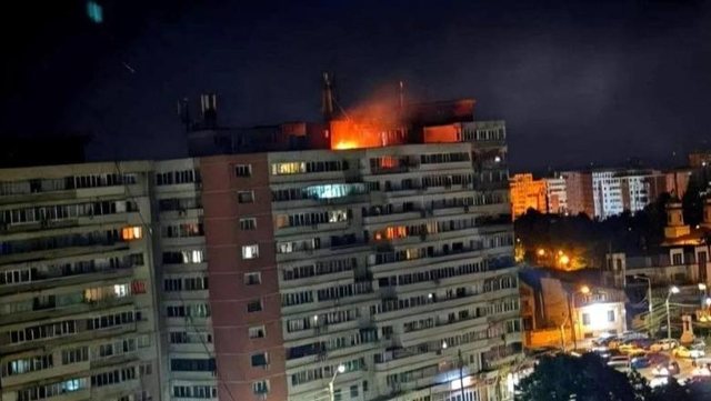 Alarmohet NATO/ Droni rus godet pallatin në Rumani, plagosen dy persona