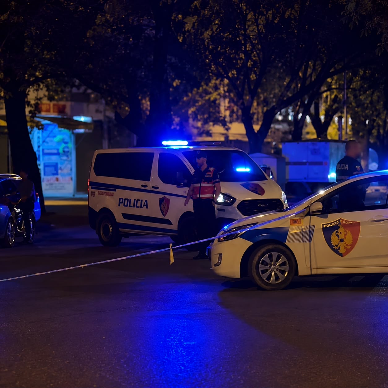 Tragjedi në Elbasan, 42-vjeçari humb jetën pasi një gur u shkëput nga mali dhe ra mbi makinën e tij