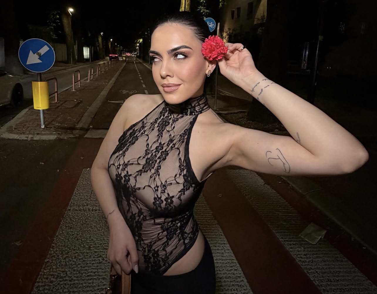 Livia Brunga zbulon futbollistin shqiptar me të cilin do të dilte në takim: Është simpatik