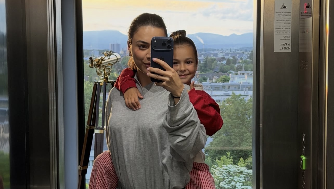 Sara Hoxha rikthehet pas 6 vitesh me Poin në vendin ku zbuloi gjininë: “Falënderoj Zotin që më doli gocë”